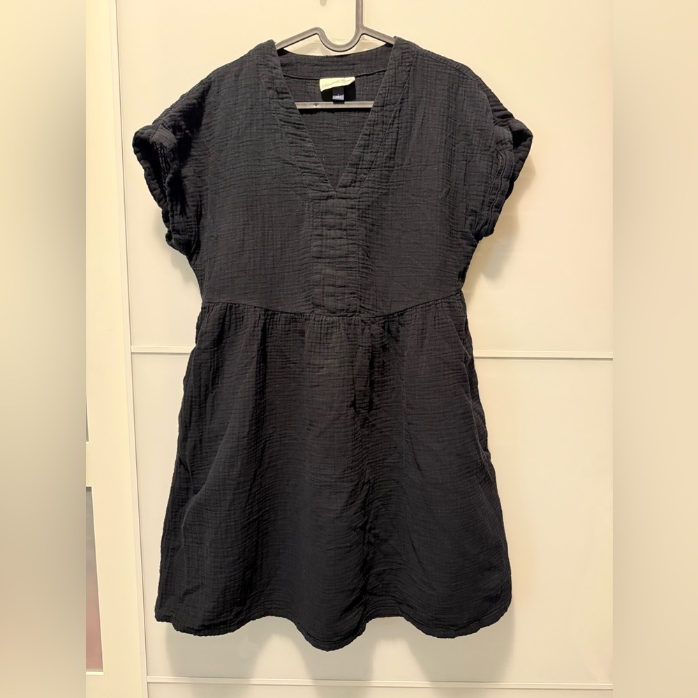 Universal Thread Black Textured Dress